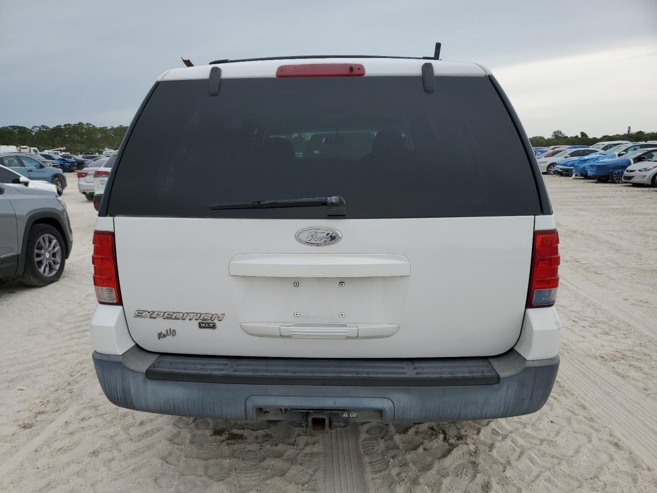 2003 Ford Expedition Xlt VIN: 1FMRU15W53LA20726 Lot: 59307284
