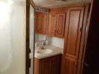 1998 Freightliner Chassis X Line Motor Home იყიდება Greenwell Springs-ში, LA - Minor Dent/Scratches