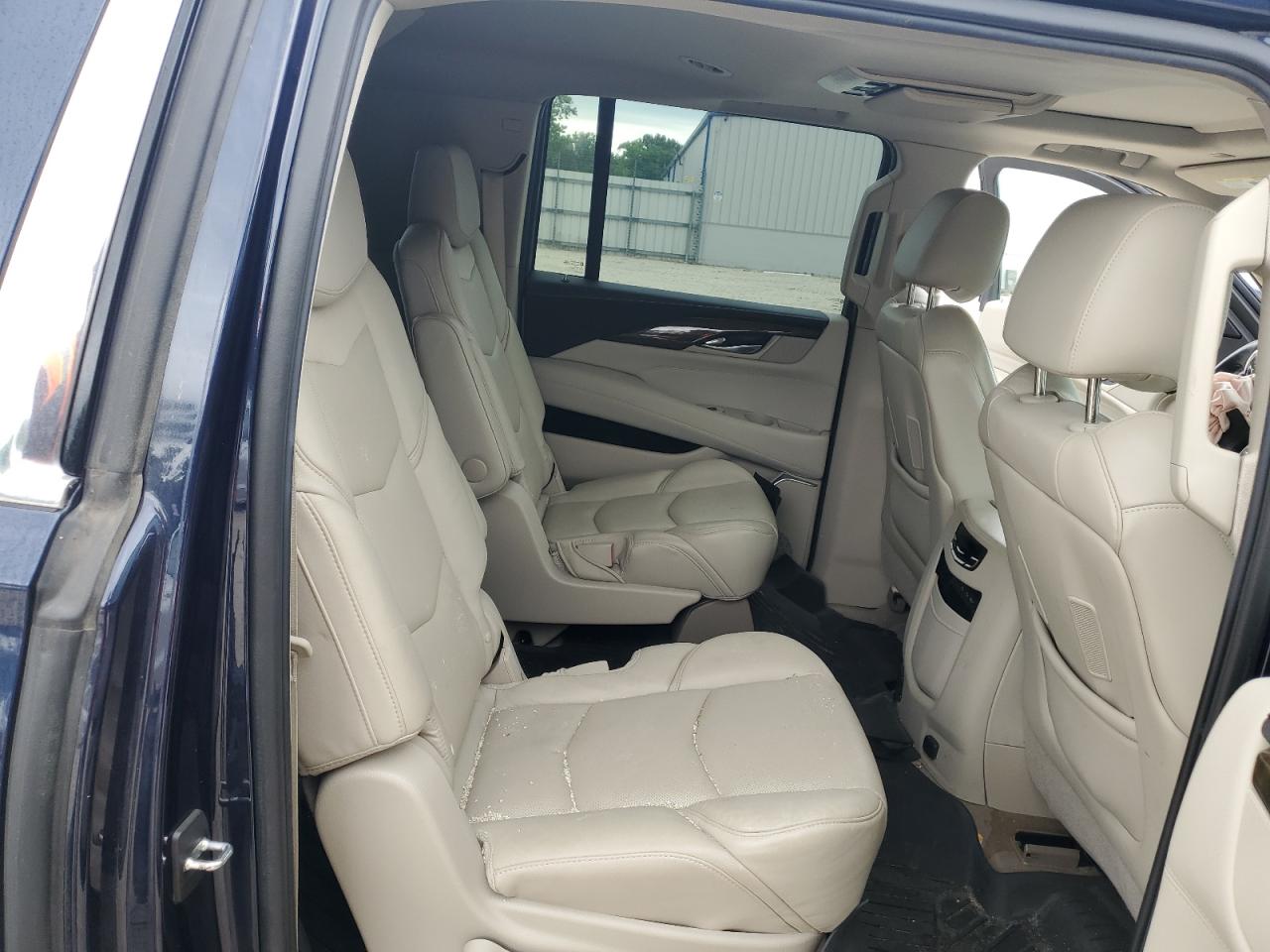 2018 Cadillac Escalade Esv Premium Luxury VIN: 1GYS4JKJ4JR113630 Lot: 56296265