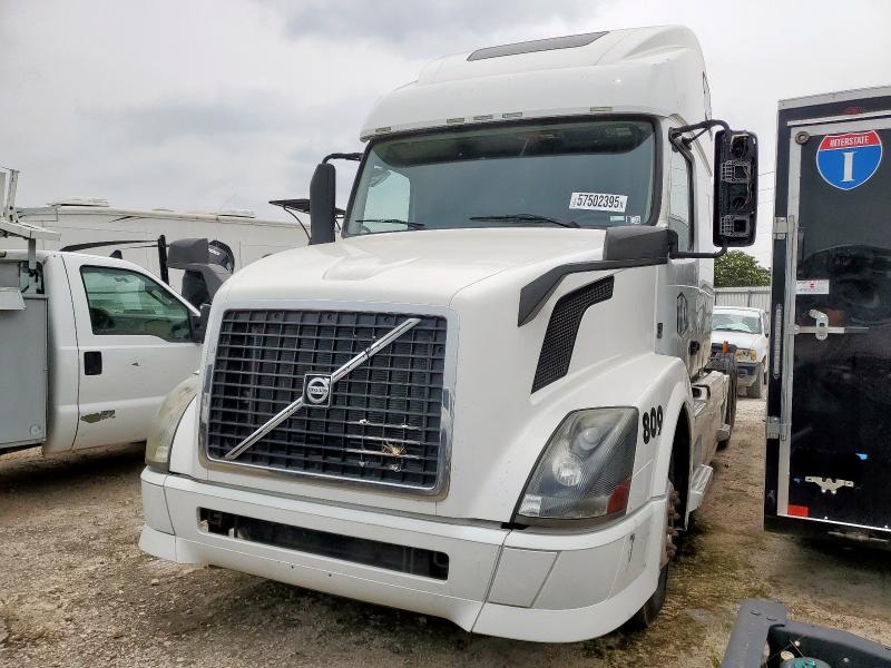 2015 VOLVO VNL SEMI TRUCK