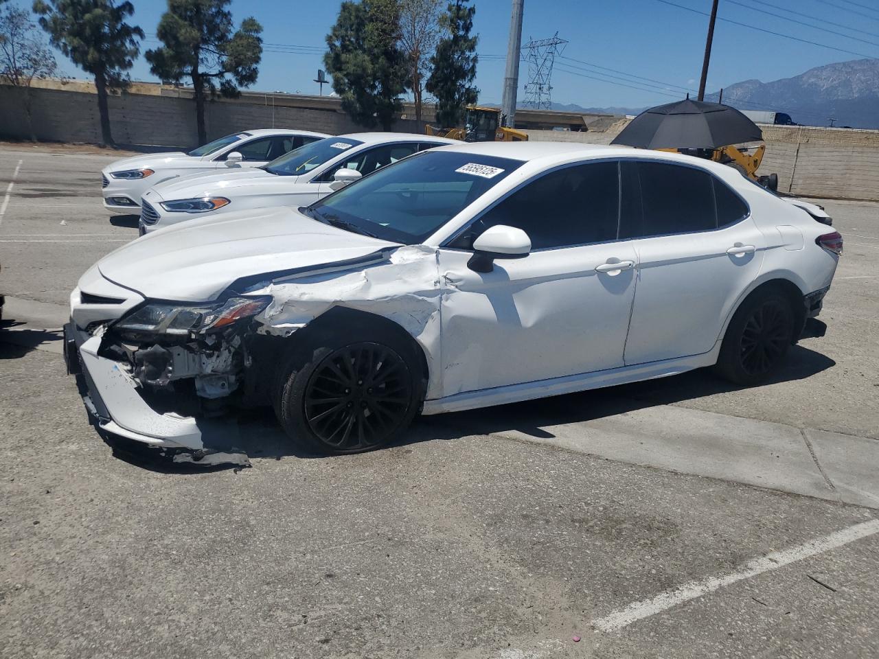 2018 Toyota Camry L იყიდება Rancho Cucamonga-ში, CA - Front End