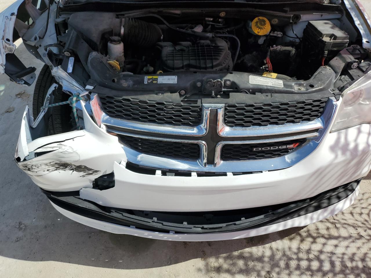 2013 Dodge Grand Caravan Sxt VIN: 2C4RDGCG4DR820266 Lot: 56103015