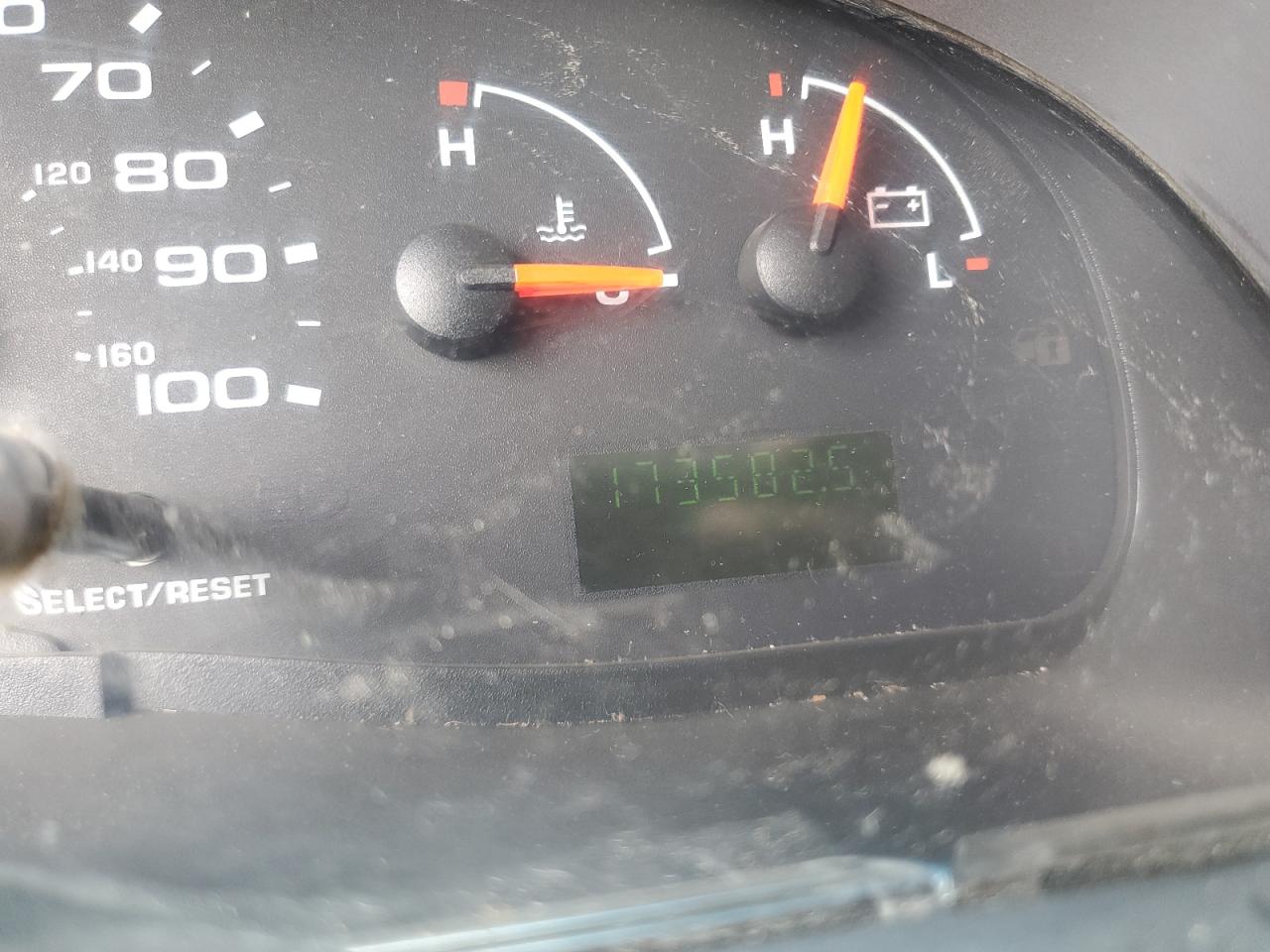2007 Ford Econoline E350 Super Duty Cutaway Van VIN: 1FDSE35L67DA05426 Lot: 56109835