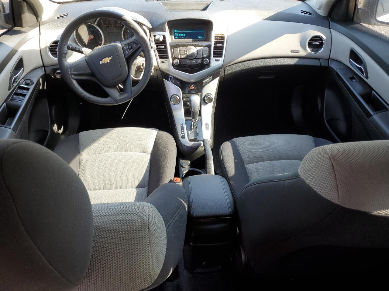 2014 Chevrolet Cruze Ls VIN: 1G1PA5SH1E7102085 Lot: 57299035