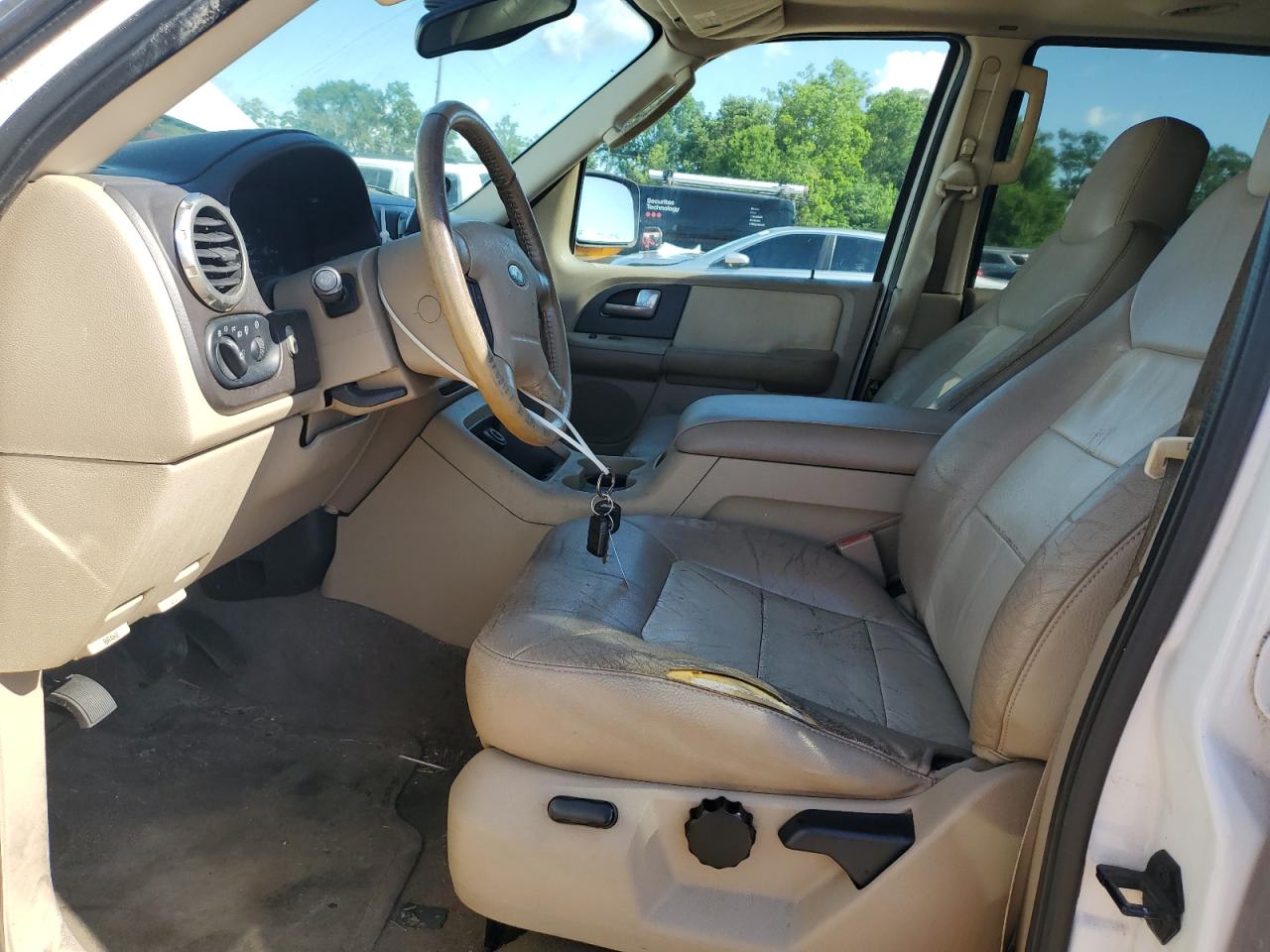 2004 Ford Expedition Eddie Bauer VIN: 1FMFU17L24LA61659 Lot: 55598735
