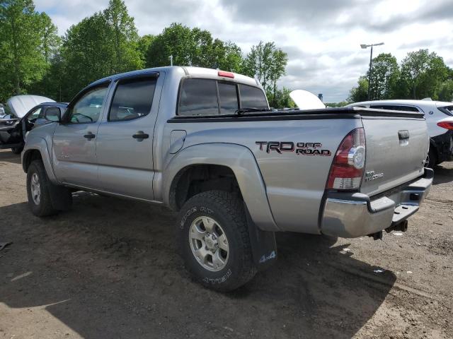  TOYOTA TACOMA 2015 Сріблястий