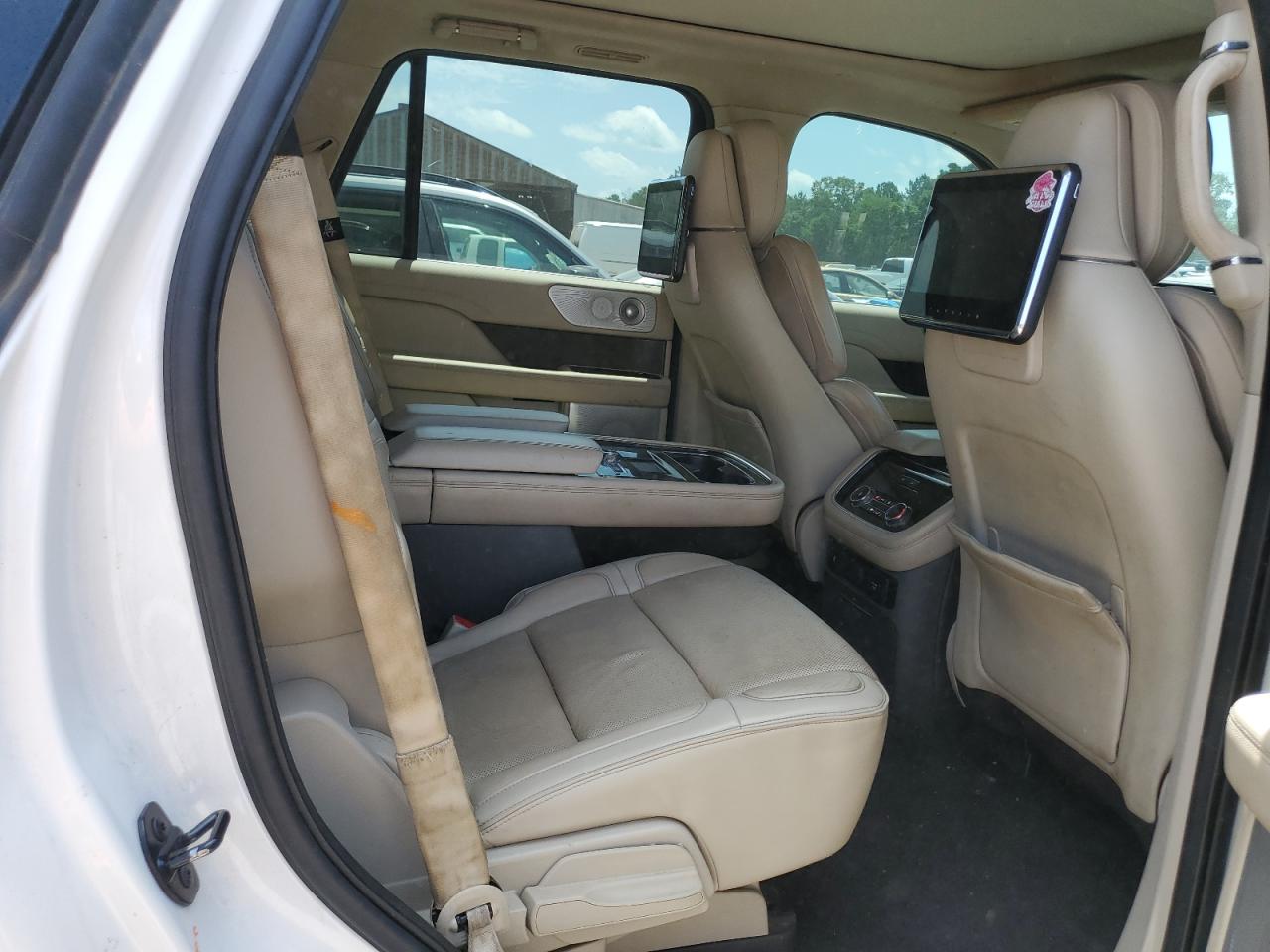 2019 Lincoln Navigator Reserve VIN: 5LMJJ2LT9KEL13923 Lot: 57125685