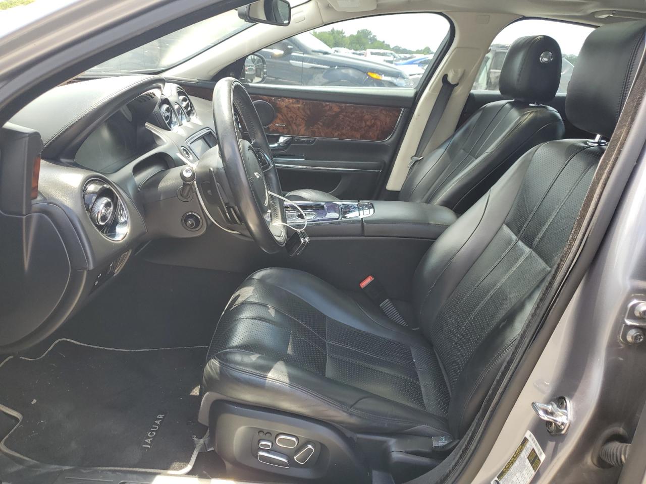 2013 Jaguar Xj VIN: SAJWA1C71D8V41590 Lot: 56333985