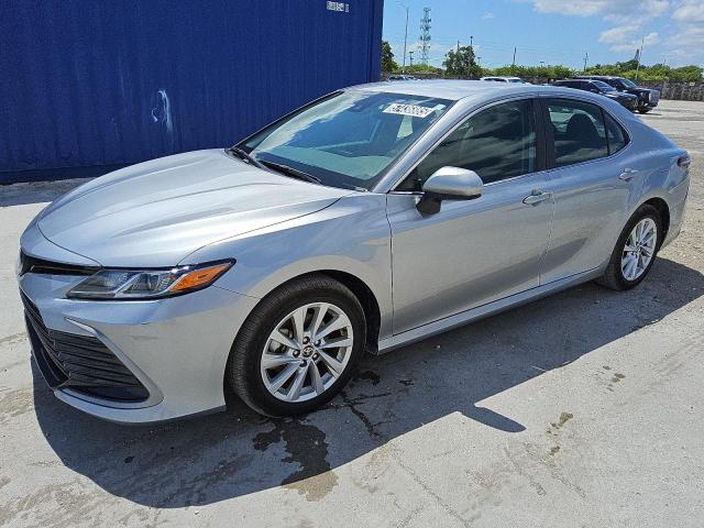 TOYOTA CAMRY 2024 Silver