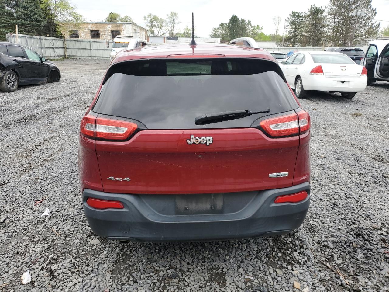 2017 Jeep Cherokee Latitude VIN: 1C4PJMCB8HW575908 Lot: 55604885