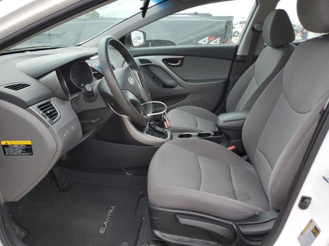  HYUNDAI ELANTRA 2015 Белый