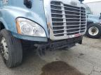 2015 Freightliner Cascadia 125 Semi Truck for Sale in Dyer, IN - Front End