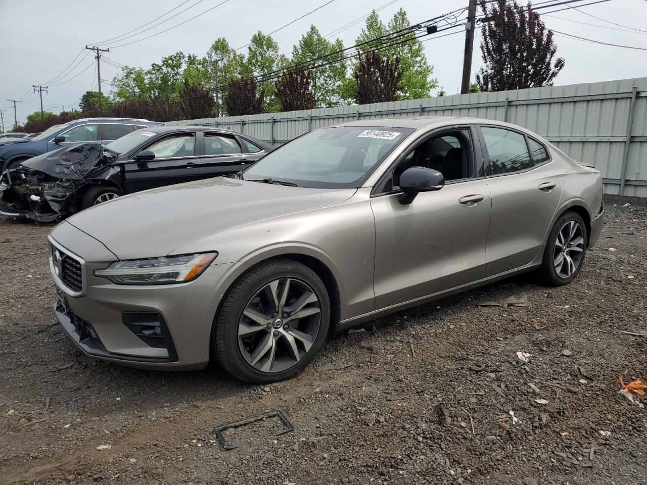 2019 Volvo S60 T6 R-Design للبيع في New Britain، CT - Rear End