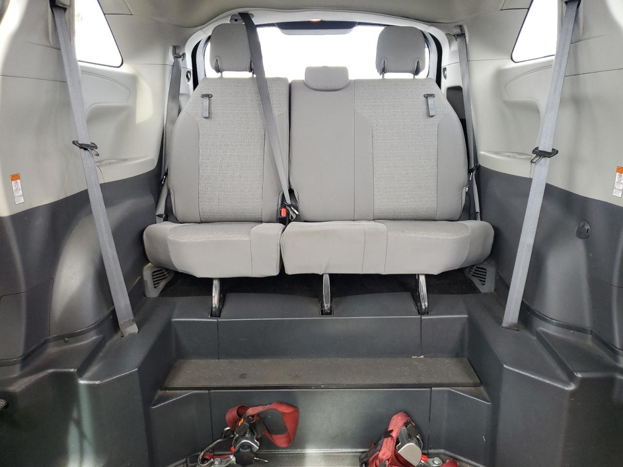 2022 Toyota Sienna Le VIN: 5TDKSKFC5NS071067 Lot: 57174235