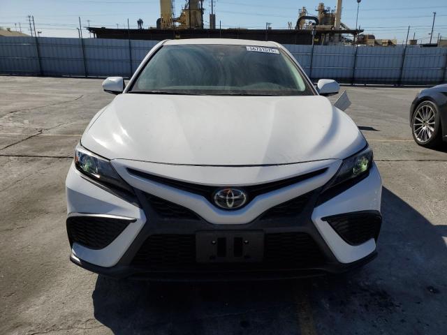  TOYOTA CAMRY 2024 Белый