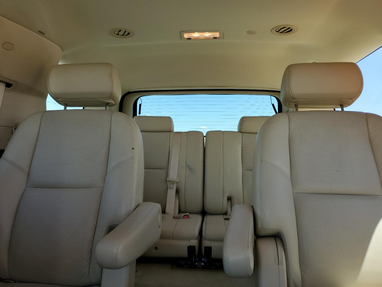 2007 Cadillac Escalade Luxury VIN: 1GYFK63857R338437 Lot: 58242765