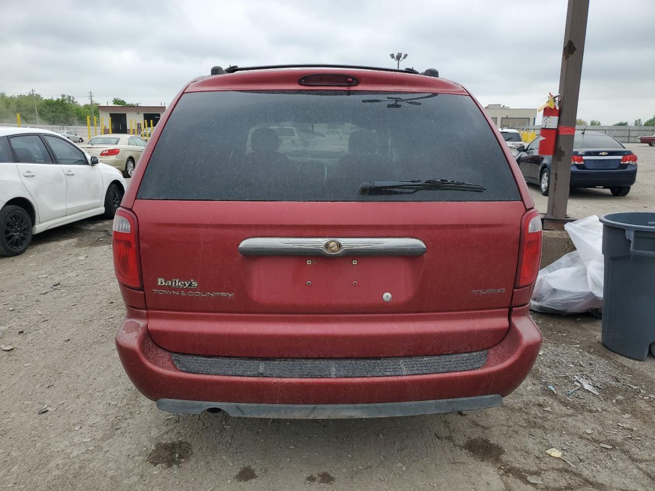 2005 Chrysler Town & Country Touring VIN: 2C4GP54L85R601858 Lot: 56658045