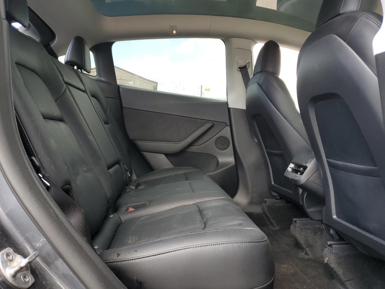 2022 Tesla Model Y VIN: 7SAYGDEE9NF443012 Lot: 58418435