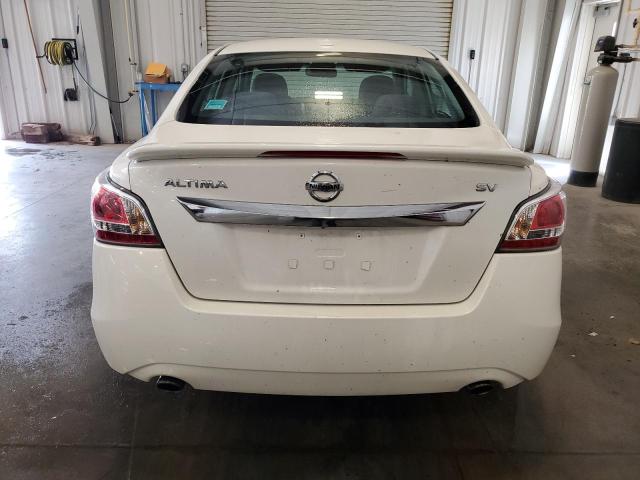 Sedans NISSAN ALTIMA 2015 Biały