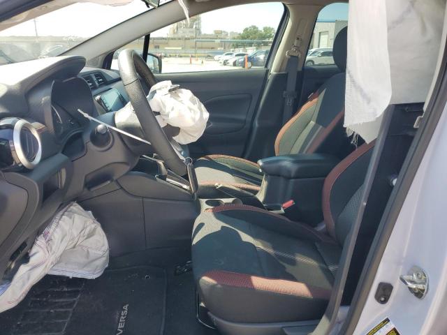  NISSAN VERSA 2024 Сірий
