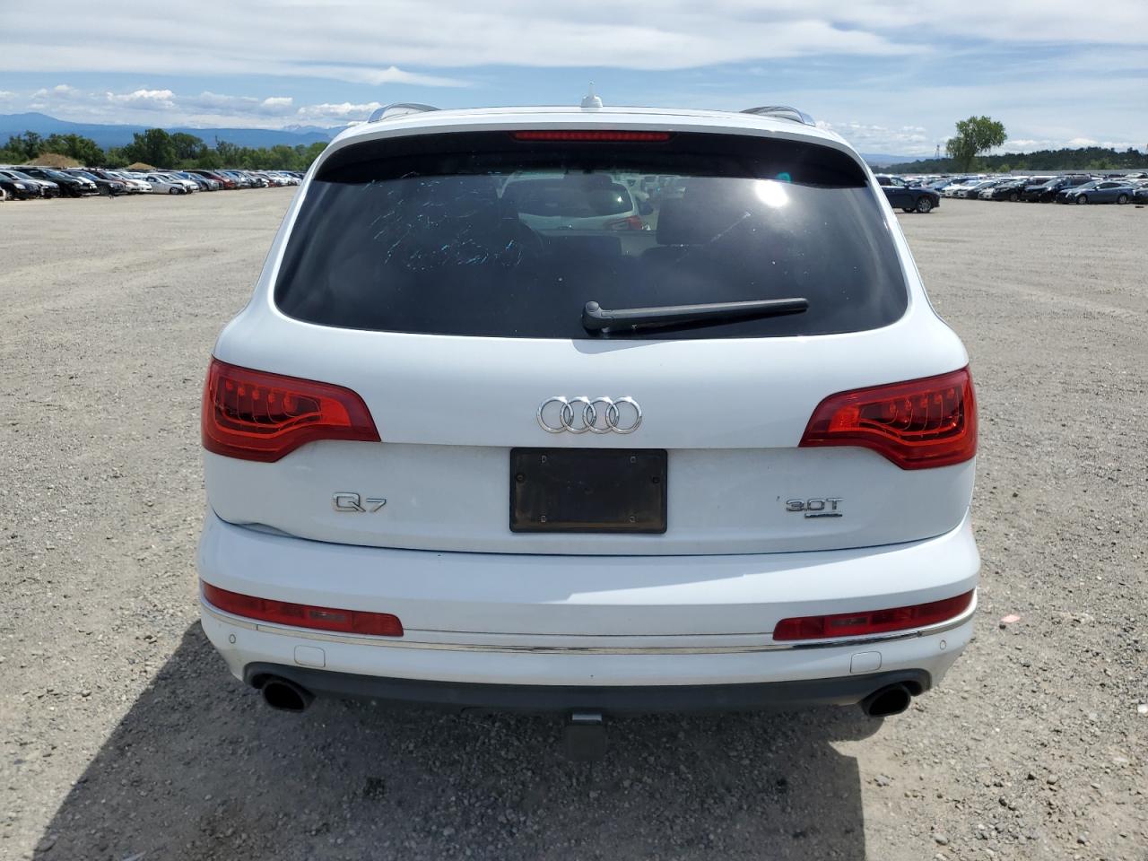 2015 Audi Q7 Premium Plus VIN: WA1LGAFE0FD004076 Lot: 56402005