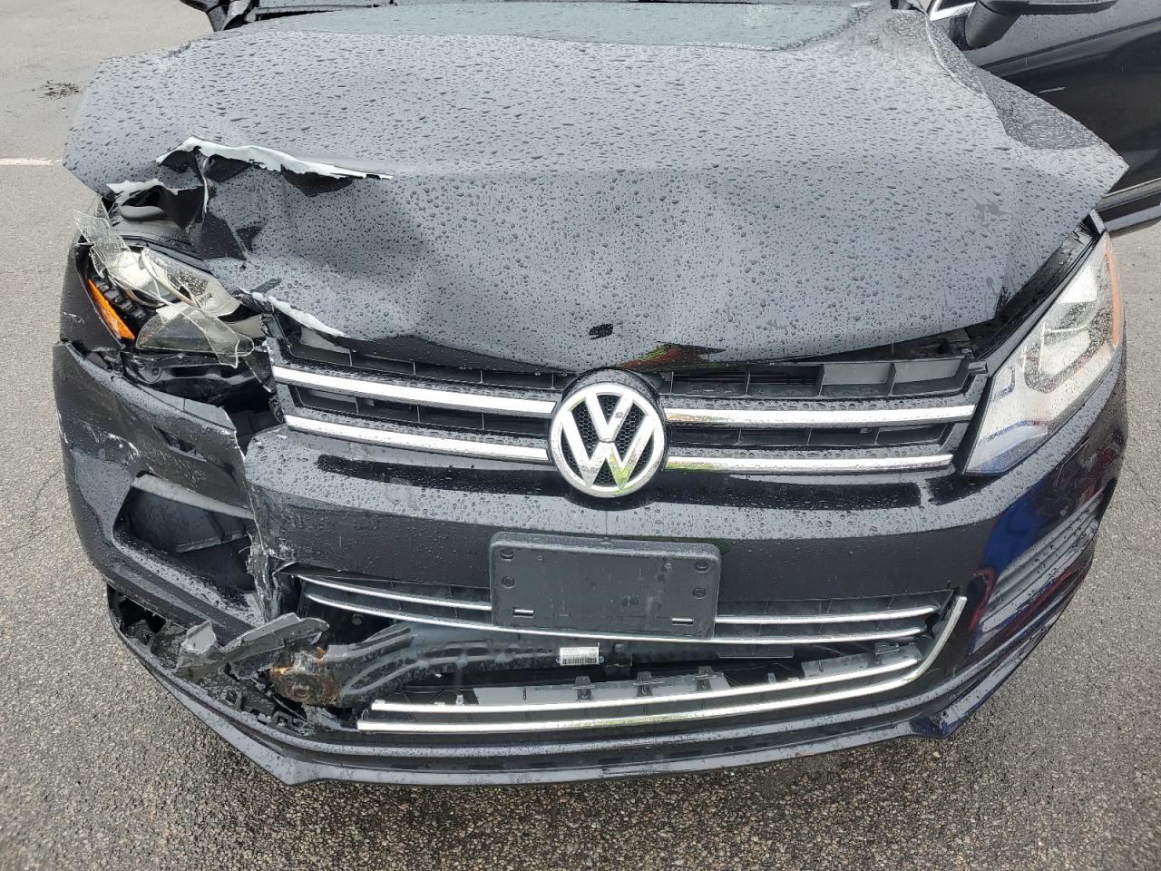 2014 Volkswagen Touareg V6 VIN: WVGDF9BP3ED008538 Lot: 55024235
