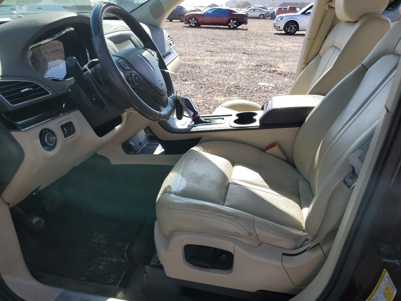 2018 Lincoln Mkt VIN: 2LMHJ5AT2JBL00533 Lot: 57588595
