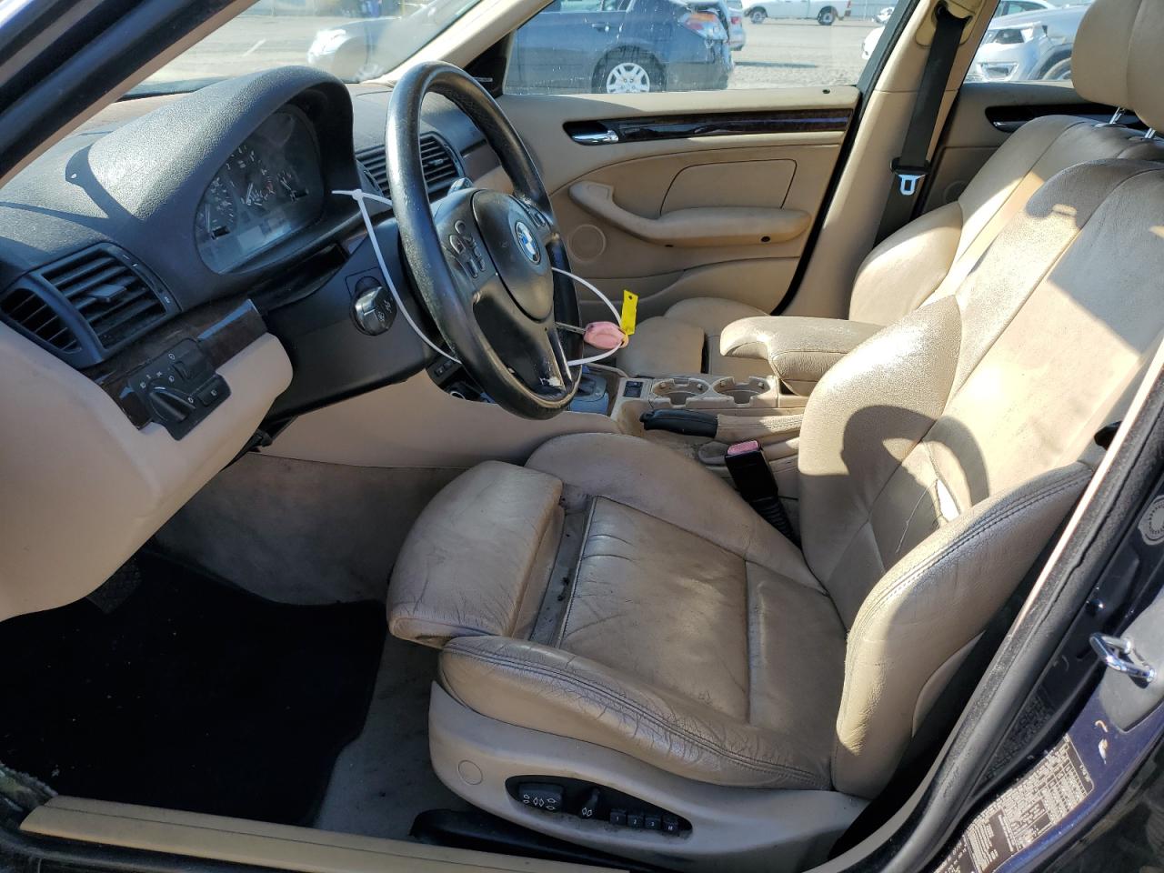 2004 BMW 325 I VIN: WBAET37464NJ84342 Lot: 56643835