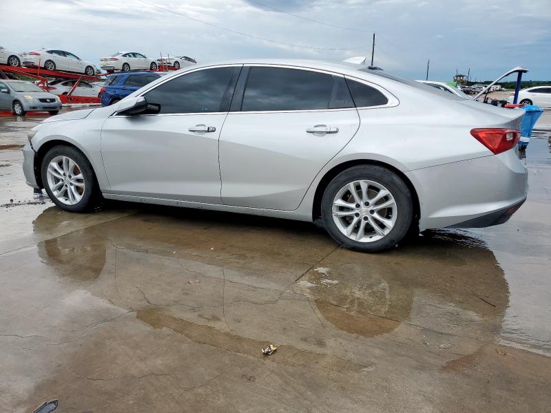 Sedans CHEVROLET MALIBU 2017 Srebrny