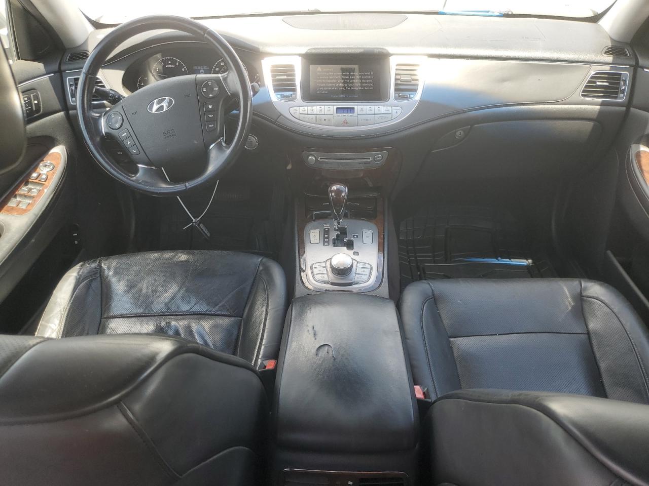 2010 Hyundai Genesis 3.8L VIN: KMHGC4DE7AU081149 Lot: 56995105