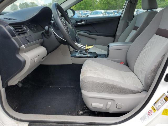 Sedans TOYOTA CAMRY 2012 Biały