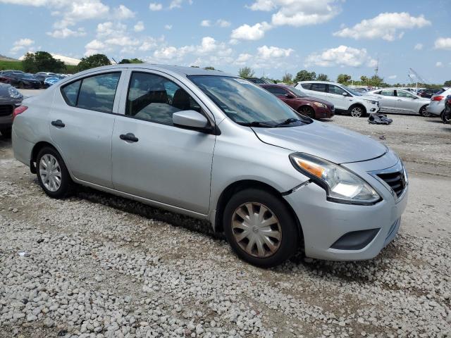  NISSAN VERSA 2016 Srebrny