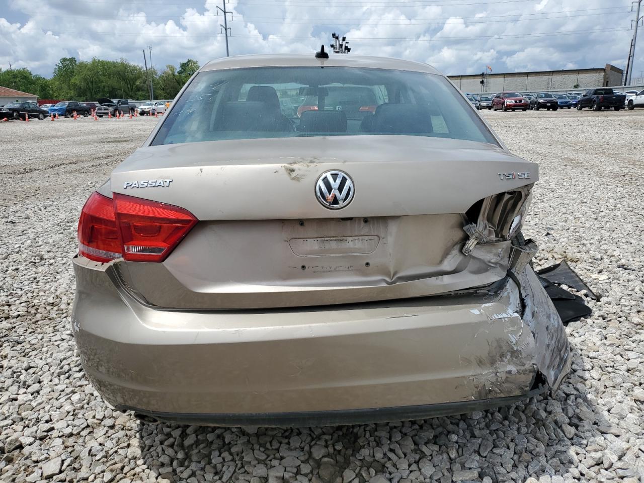 2015 Volkswagen Passat Se VIN: 1VWBS7A35FC011410 Lot: 56466675
