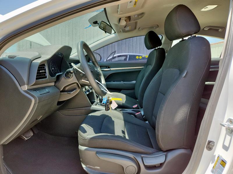  HYUNDAI ELANTRA 2019 Белы
