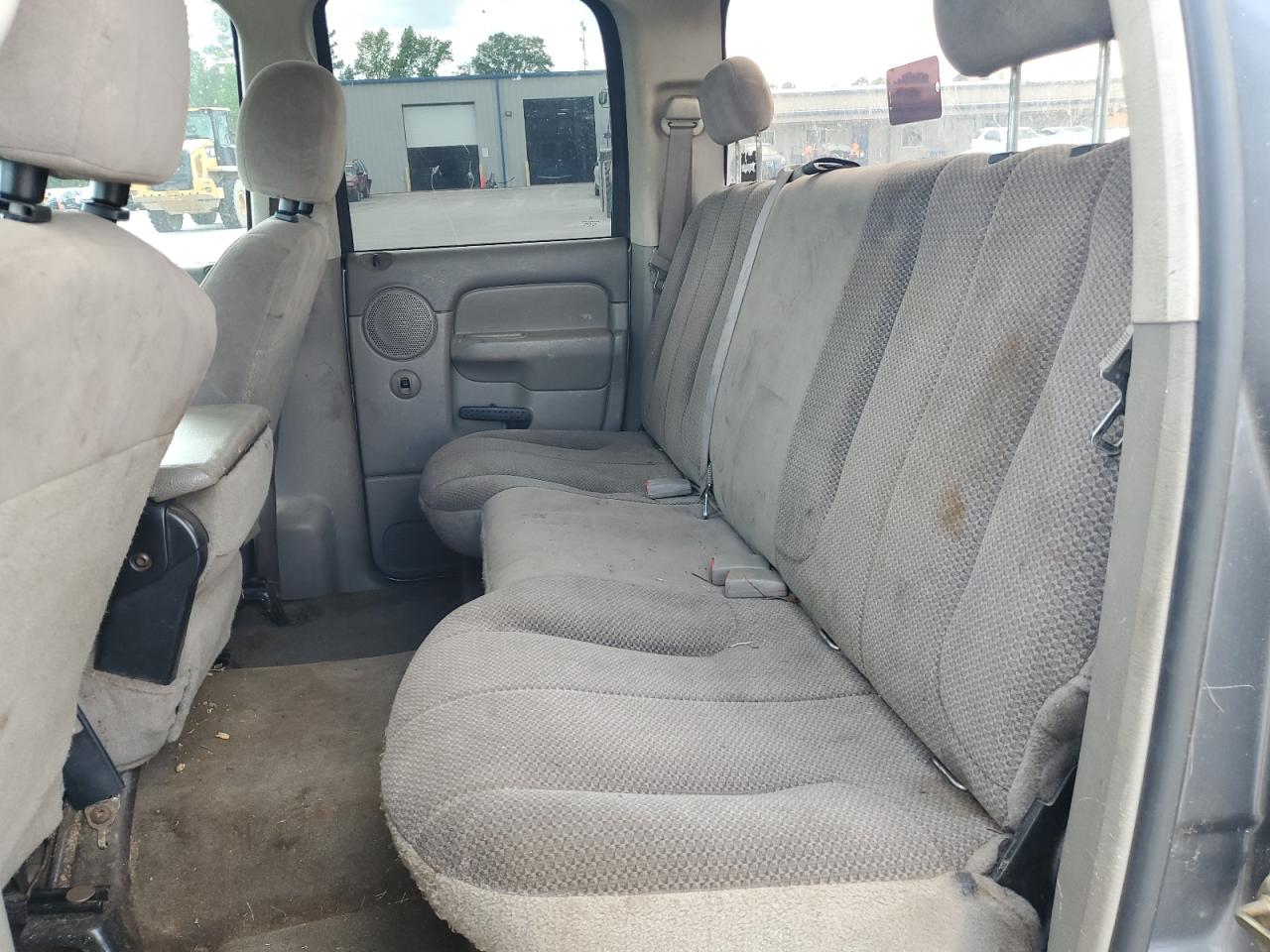 2004 Dodge Ram 1500 St VIN: 1D7HA18D44J207669 Lot: 56285175