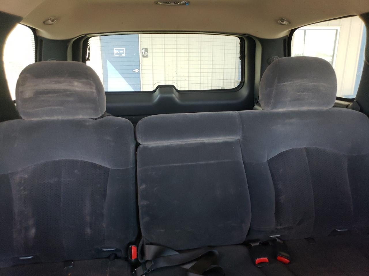 2002 Chevrolet Tahoe C1500 VIN: 1GNEC13V32J215385 Lot: 56666035