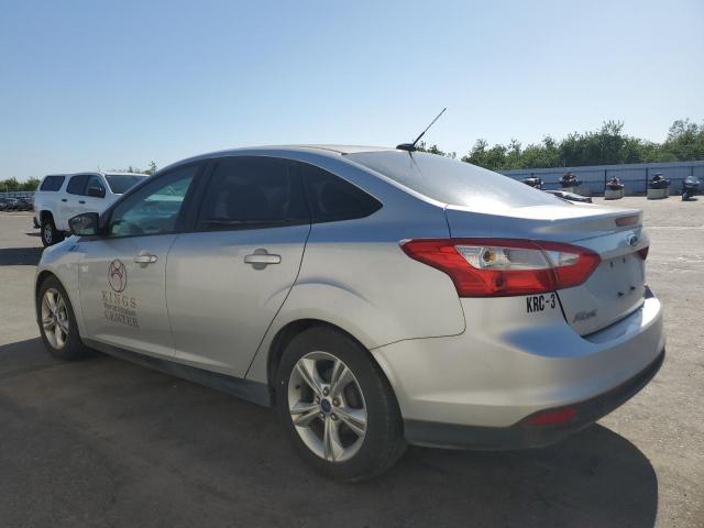 Sedans FORD FOCUS 2014 Srebrny