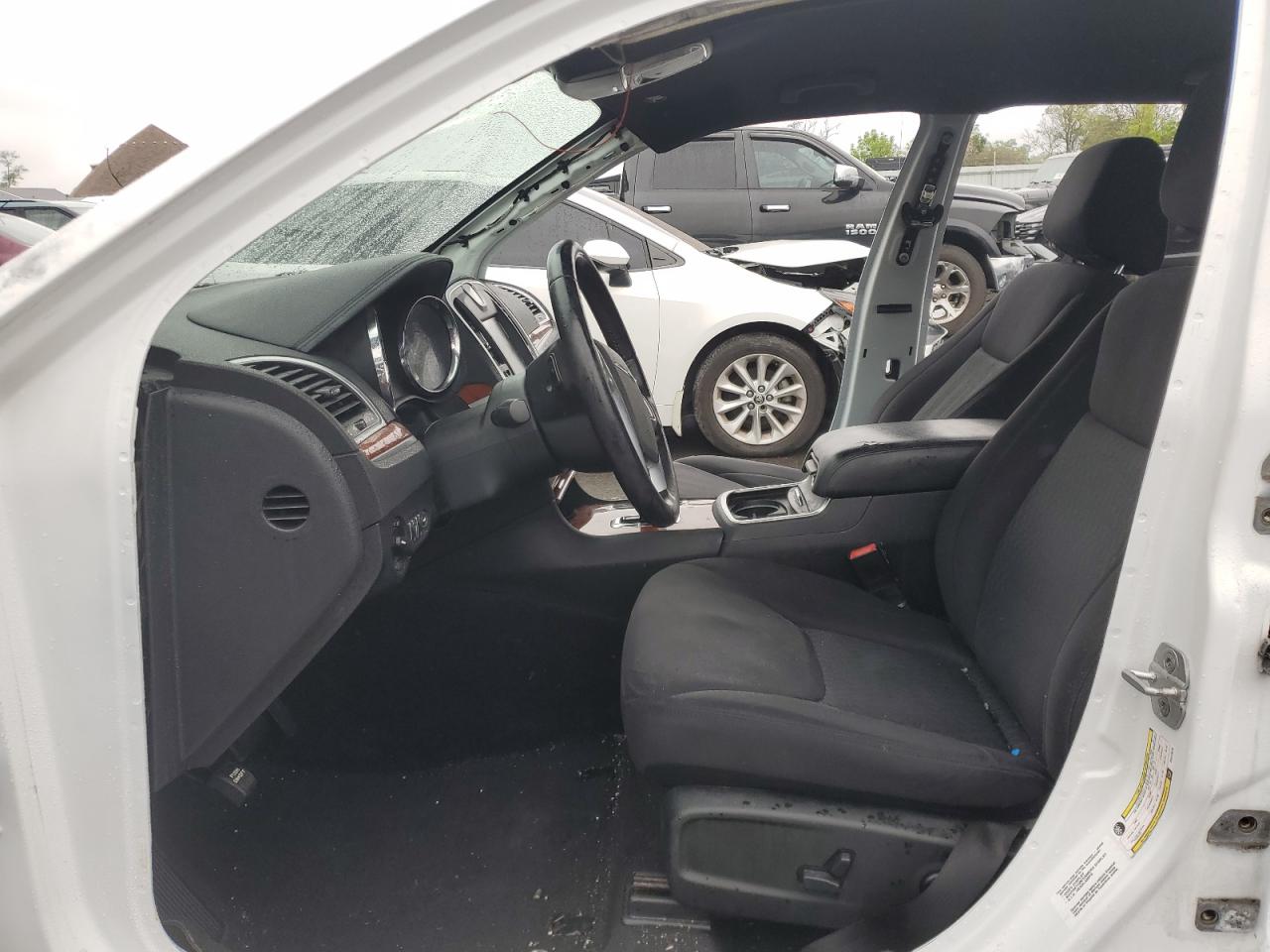 2012 Chrysler 300 VIN: 2C3CCAAG2CH313576 Lot: 57030525