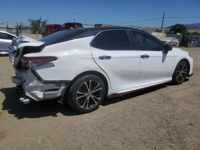  TOYOTA CAMRY 2019 Белый