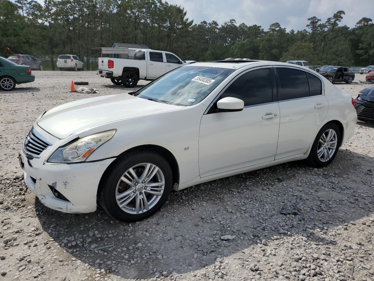 2015 Infiniti Q40