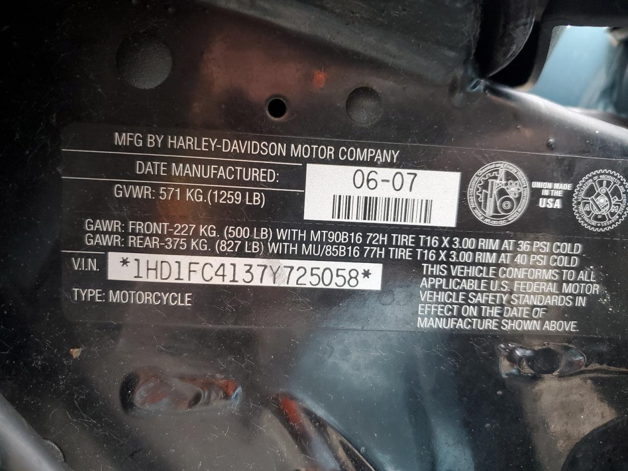 2007 Harley-Davidson Flhtcui VIN: 1HD1FC4137Y725058 Lot: 58732065