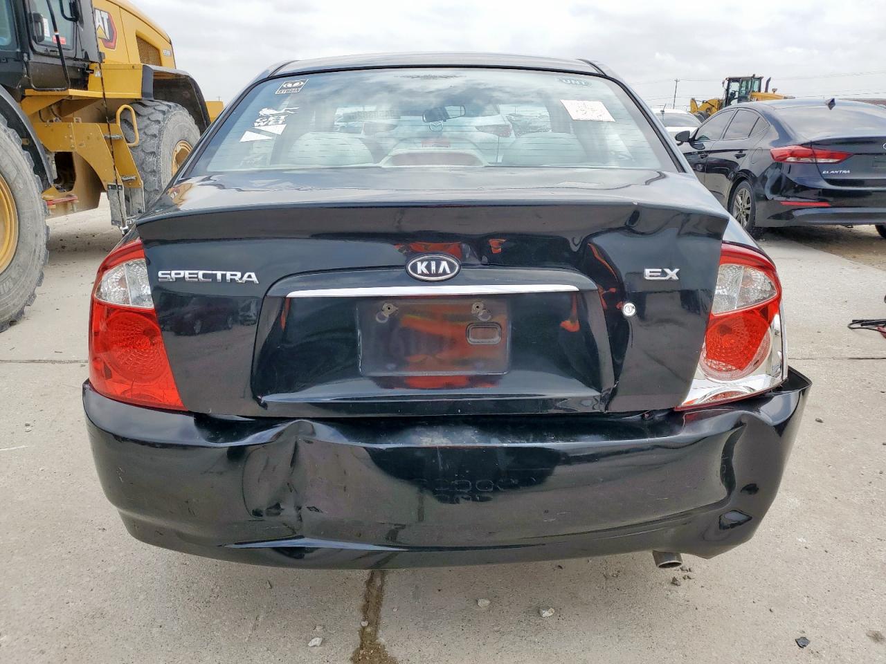 2006 Kia Spectra Lx VIN: KNAFE121665281639 Lot: 54583825