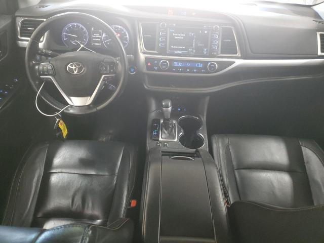  TOYOTA HIGHLANDER 2018 Granatowy