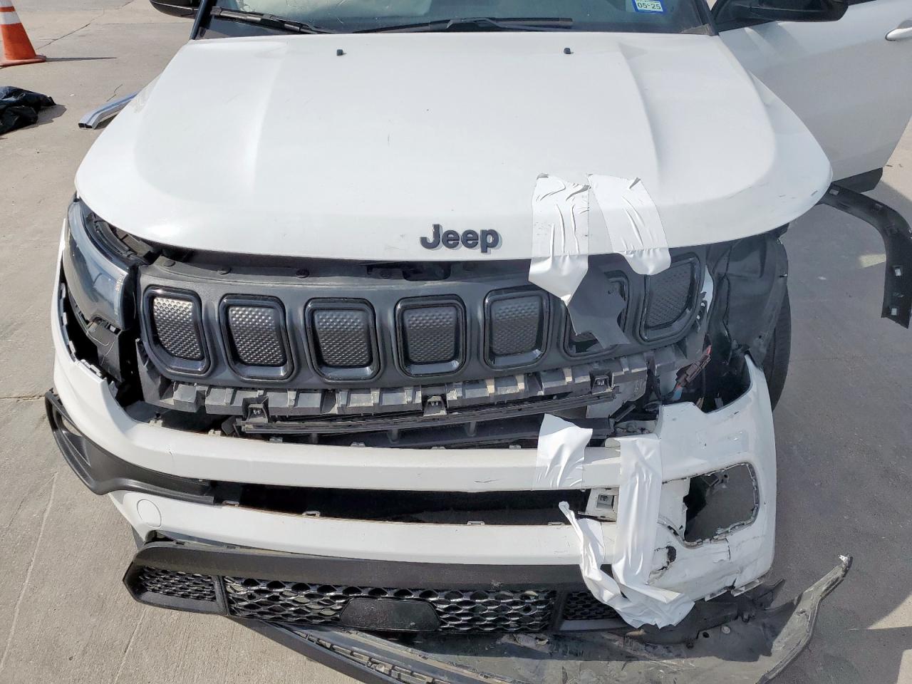 2022 Jeep Compass Latitude VIN: 3C4NJCBB0NT198415 Lot: 57055305