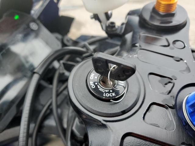  YAMAHA YZFR7 2024 Синій