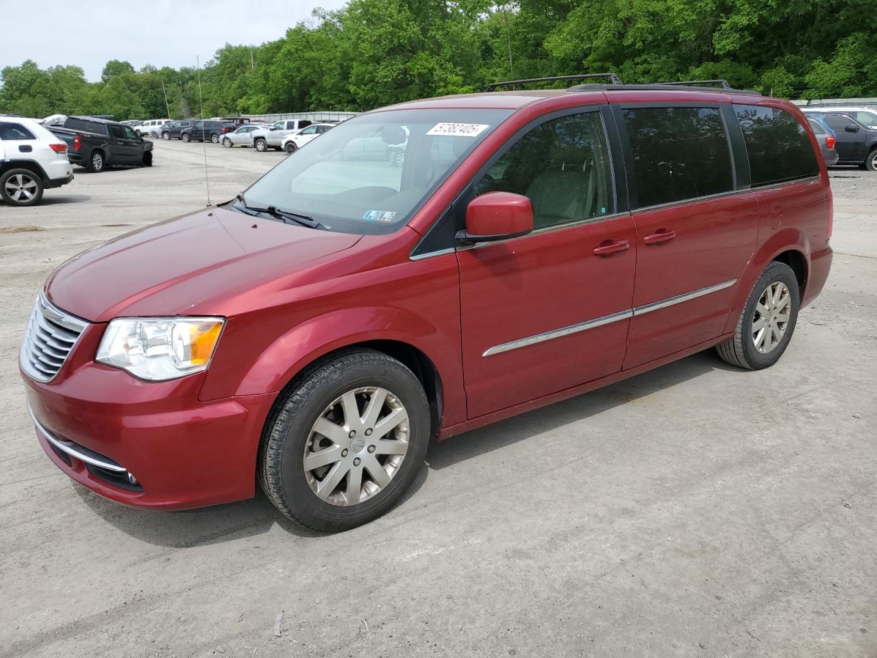 2016 Chrysler Town & Country Touring იყიდება Ellwood City-ში, PA - Rear End