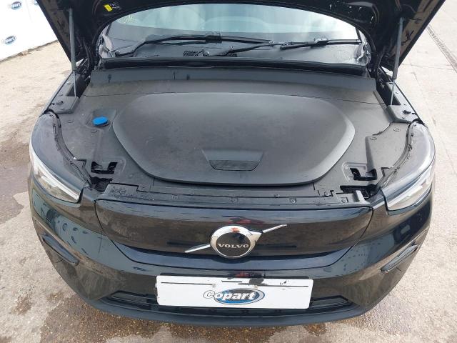 2023 VOLVO XC40 CORE