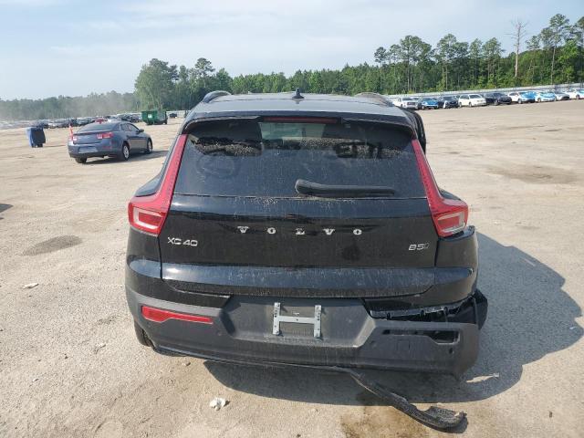  VOLVO XC40 PLUS 2023 Czarny