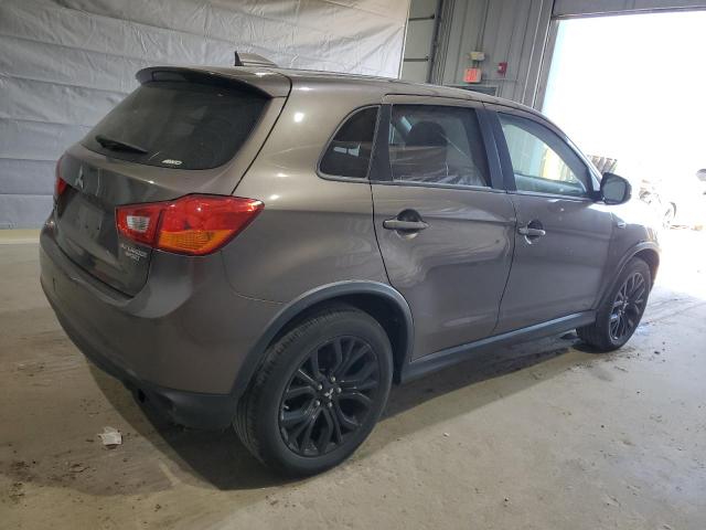  MITSUBISHI OUTLANDER 2017 Коричневий