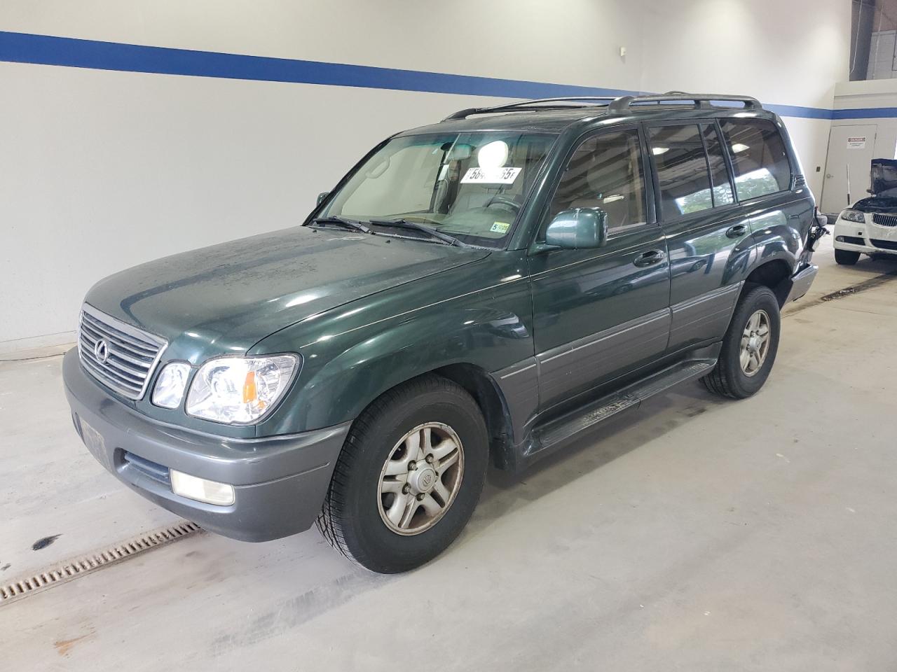 1998 Lexus Lx 470 for Sale in Sandston, VA - Rear End